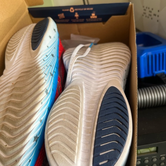 Saucony Fourth of July sneakers worn only once - Picture 2 of 4